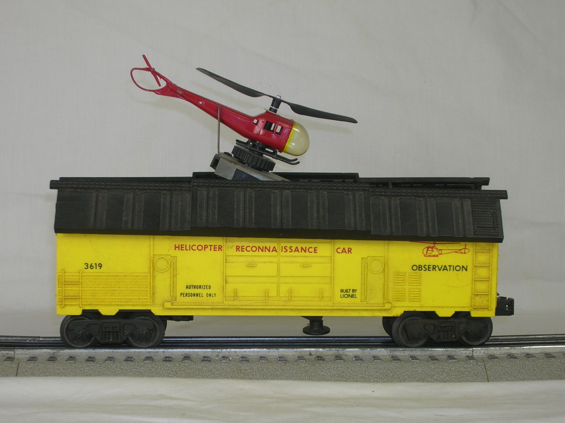 Lionel 6511 flatcar w//pipes  Licensed Reproduction Window Box